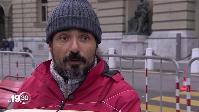 Un père de famille fribourgeois est en grève de la faim depuis 22 jours pour dénoncer l’inaction politique face à l’urgence climatique. Rencontre