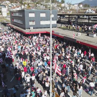 Rassemblement des Pro-jurassiens à Moutier. [RTS]