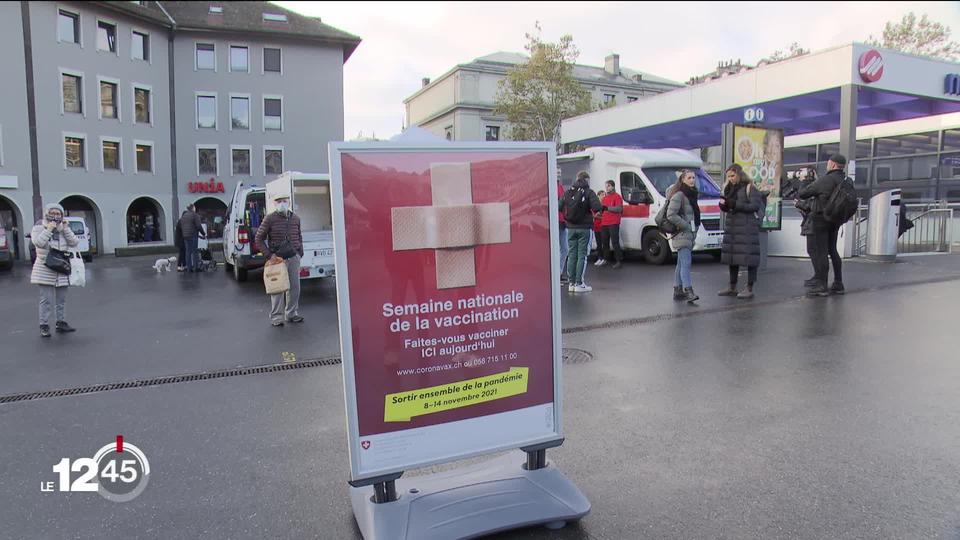 Dans le cadre de la semaine vaccinale en Suisse, un bus de la vaccination et les premiers concerts gratuits d’artistes prennent place à Lausanne