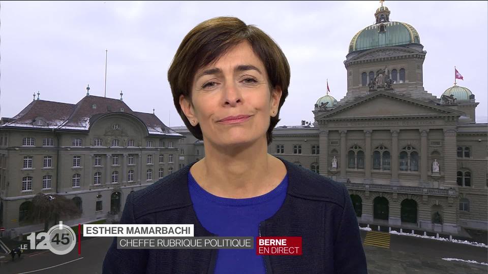 Esther Mamarbachi à Berne évoque les probables décisions que prendra le Conseil fédéral dans la journée