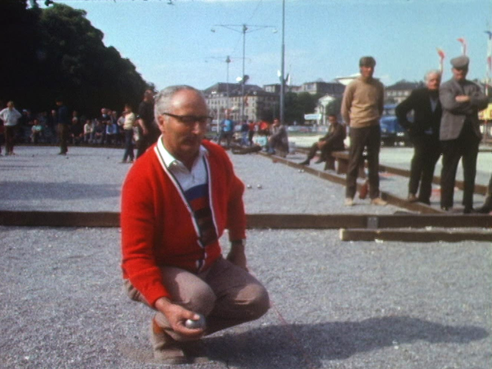 Tournoi de pétanque à Plainpalais [RTS]