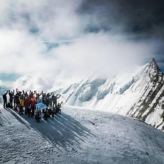 Plus de trente femmes se sont retrouvées au sommet du Bishorn, lors du 100% Women Peak Challenge, en septembre 2021 [Photo privée - Nicole Grange Berthod]