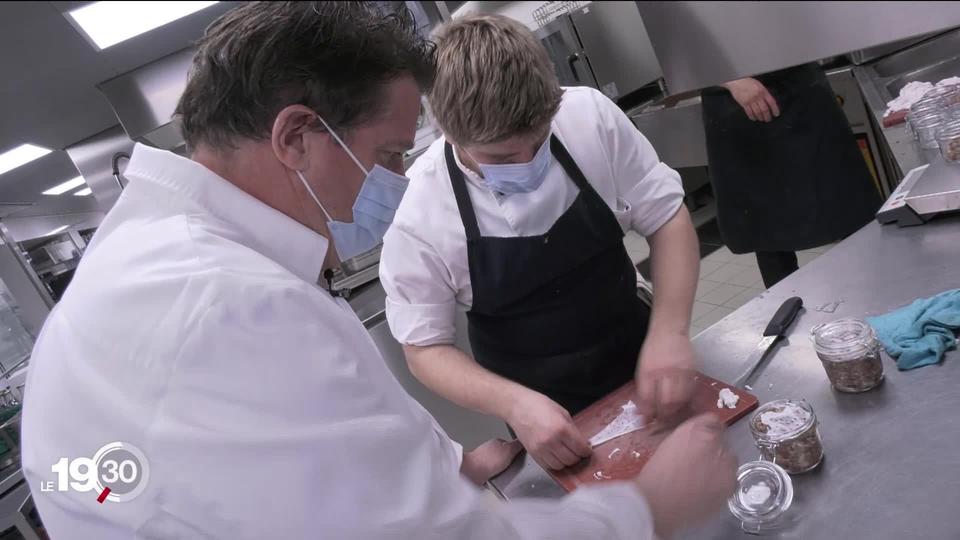 En Suisse, plus de 200'000 jeunes ont vu leur apprentissage chamboulé par la crise sanitaire.