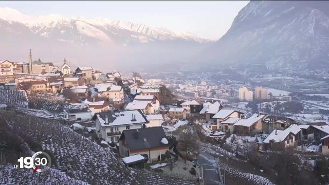 Dans les stations de ski, les saisonniers peinent cette année à trouver un logement