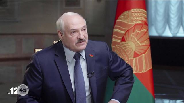 Le président biélorusse Alexandre Loukachenko admet que ses troupes ont convoyé et aidé les migrants à traverser la frontière polonaise, mais sans son agrément