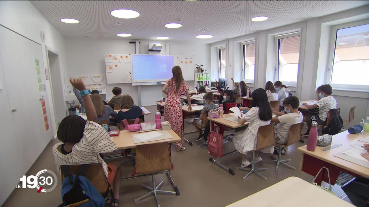 Quelques semaines après la rentrée, des centaines d'élèves sont en quarantaine. À Neuchâtel, 34 classes ont été fermées