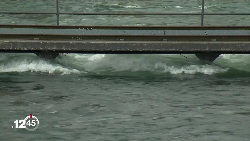 En Suisse, les énormes quantités de pluie ont fait grimper les lacs et les rivières à des niveaux critiques