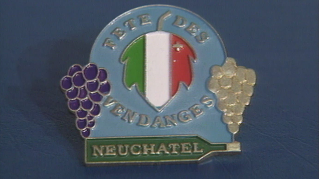 Un faux pin's de la Fête des vendanges 1993. [RTS]