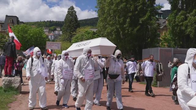 Manifestation contre les mesures anti-Covid à Neuchâtel