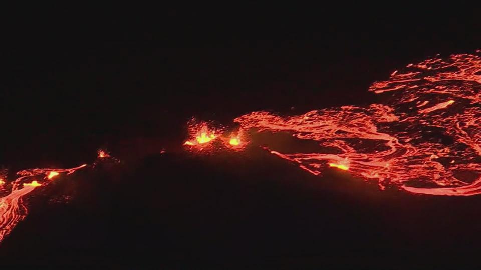 Les images de l'éruption volcanique près de Reykjavik, en Islande