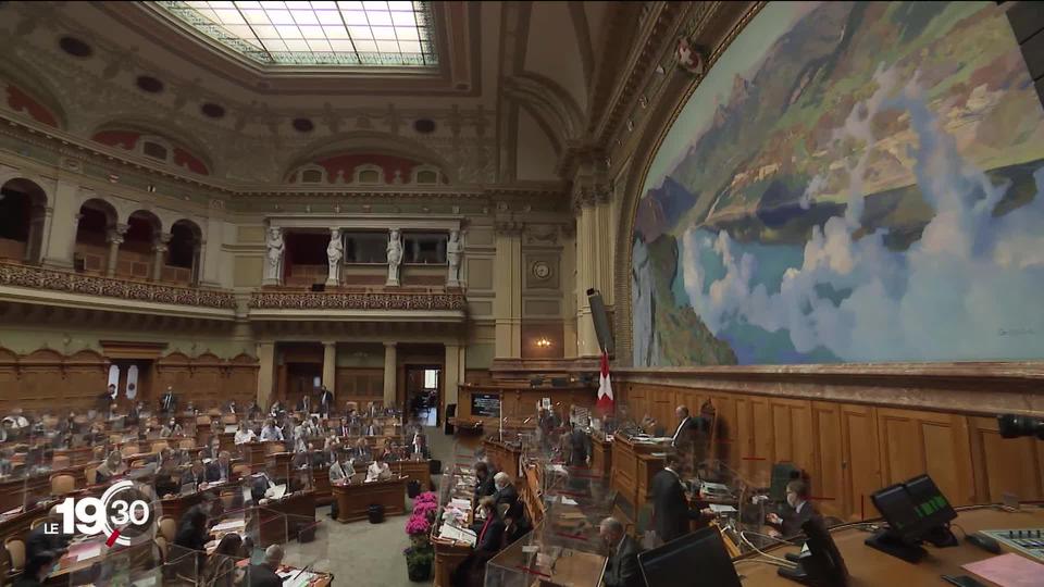 Au Parlement fédéral, les élues sont divisées sur la question du relèvement de l'âge de la retraite des femmes à 65 ans.