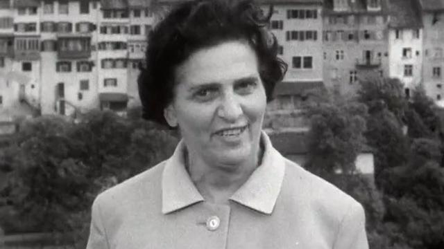 Lotti Ruckstuhl, présidente de l'Association suisse pour le suffrage féminin en 1964 [RTS]