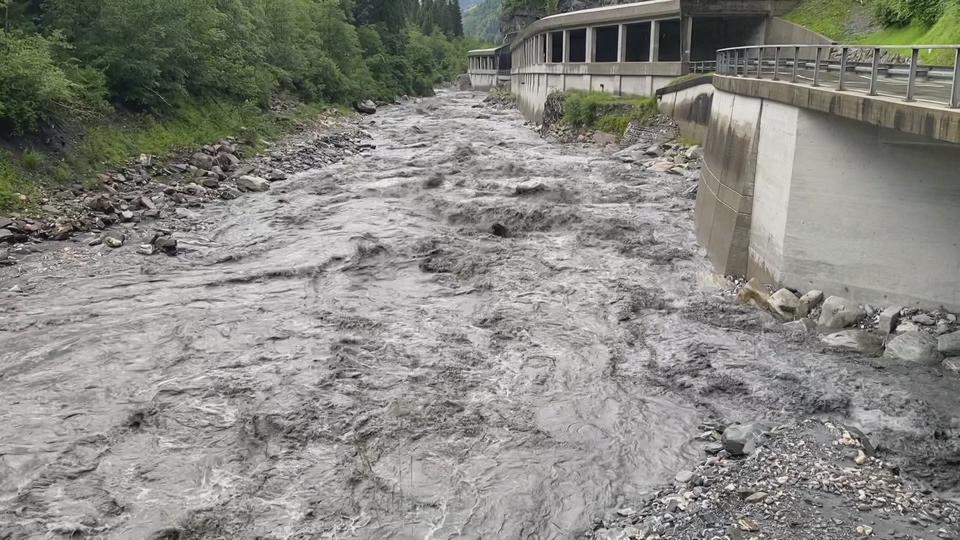 Fortes pluies et grêle dans les Grisons