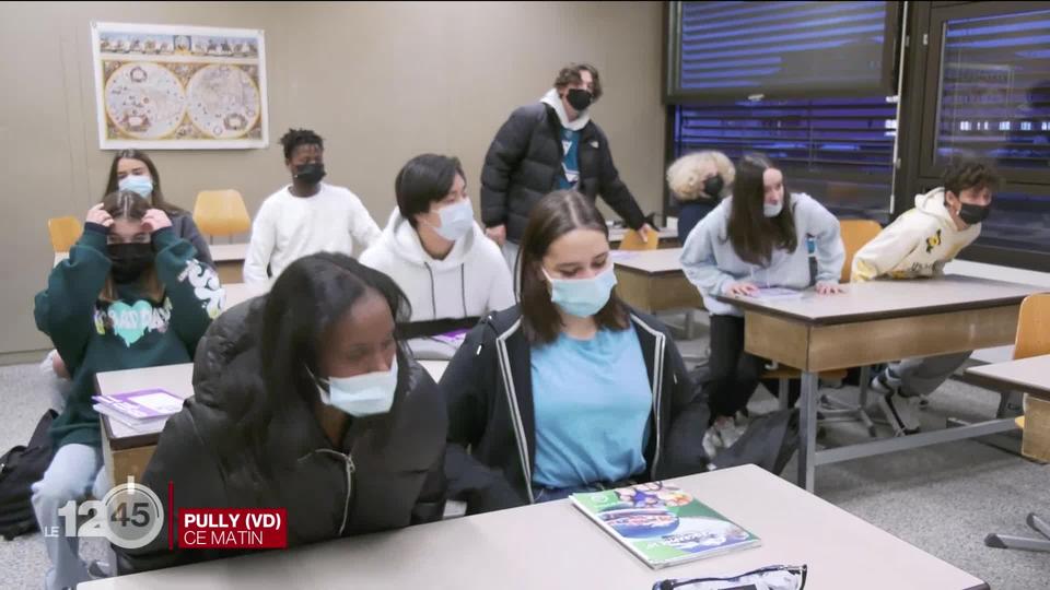 Retour du masque à l'école: reportage dans une classe de secondaire 1 à Pully