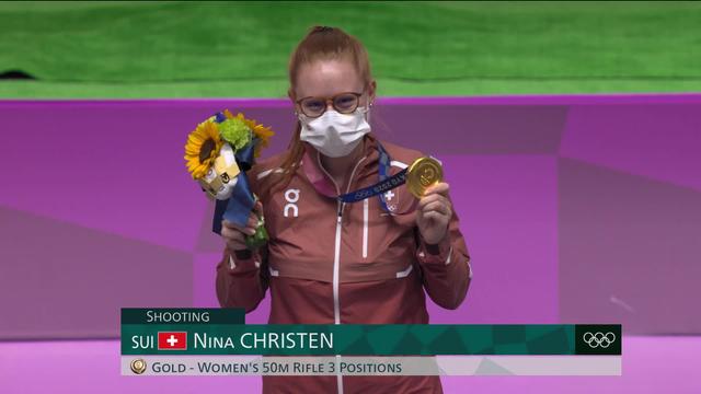 Nina Christen (SUI) reçoit sa médaille d'or!