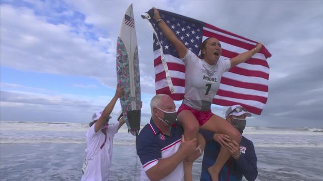 Surf, dames: Moore (USA) est championne olympique de Surf !
