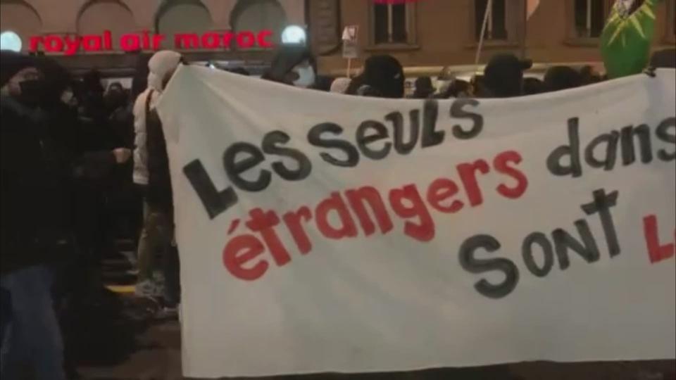 Les manifestants anti-Zemmour défilent dans les rues de Genève