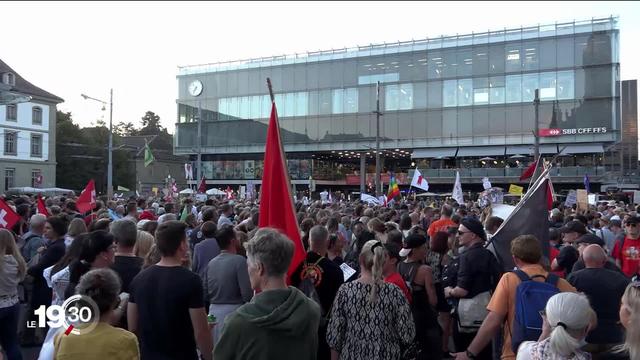 Manifestation à Berne contre l'extension du certificat Covid.