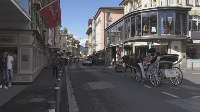 Chers touristes, nous sommes fermés!