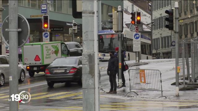 Lausanne a présenté son Plan climat: interdire tous les véhicules à essence en ville d'ici 2030.