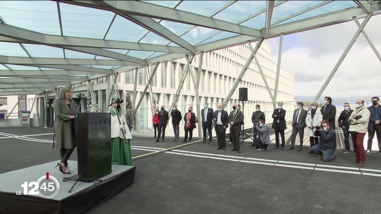 VD: l'inauguration de la nouvelle passerelle piétonne de la gare de Renens marque la fin de 4 ans de chantier de transformation