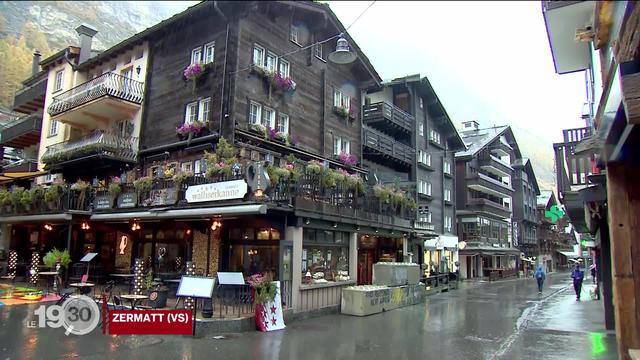 Des restaurateurs de Zermatt sont en garde à vue pour avoir refusé de demander le pass sanitaire