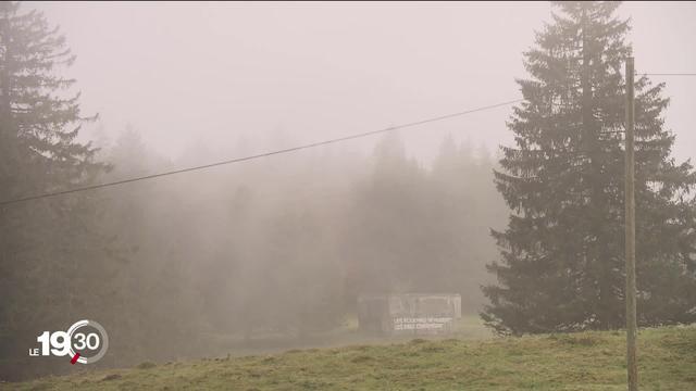 Le chantier des éoliennes de Sainte-Croix est surveillé 24-24 après un début des travaux sous tension.