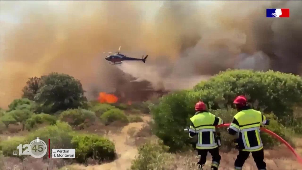 Dans le sud de la France, les incendies font rage depuis cinq jours et mobilisent toujours 1'200 pompiers