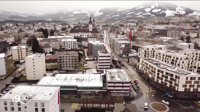 La population de Bulle (FR) a doublé en 25 ans. Reportage dans une ville au marché immobilier spécialement dynamique