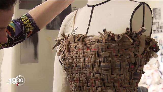 Upcycling et durabilité sont désormais des maîtres mots de la formation des designers de mode. Reportage à la HEAD à Genève.