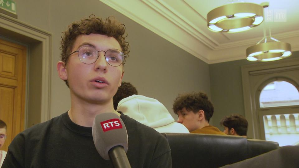 Des jeunes du Collège Saint-Michel de Fribourg parlent de leur rapport à la politique