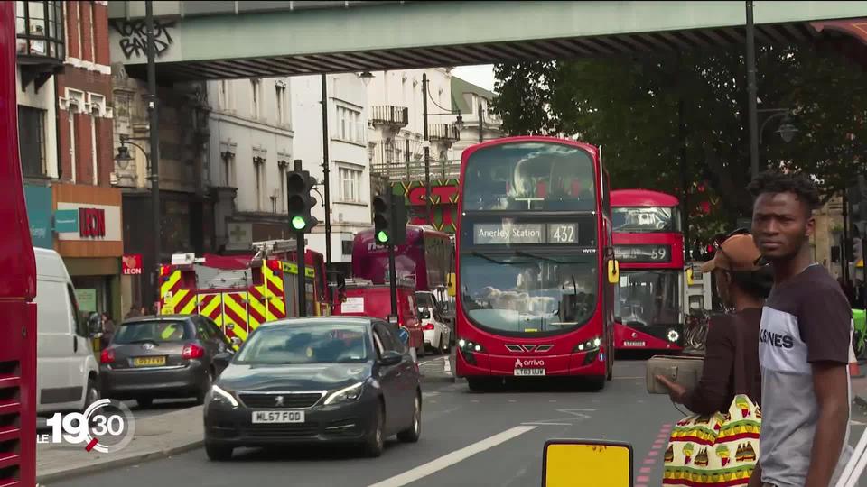 Dans le sud de Londres, la population se préoccupe plus de la crise économique que du faste des funérailles de la reine