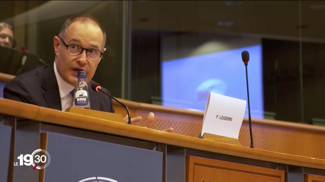 Le directeur de l'Agence Frontex démissionne sur fond de refoulements illégaux de migrants.