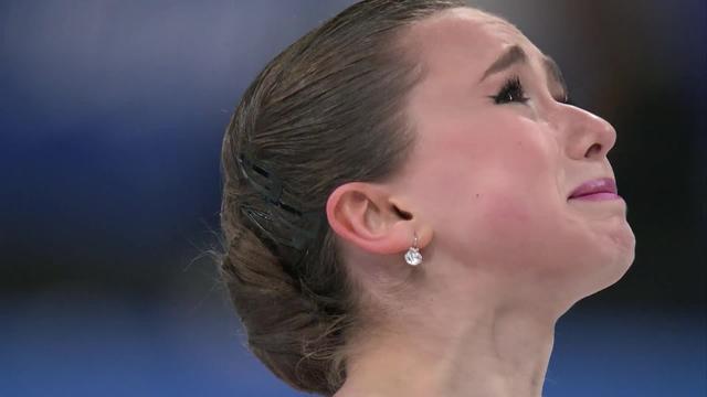 Programme court dames: Kamila Valieva (ROC) se qualifie et termine en larmes
