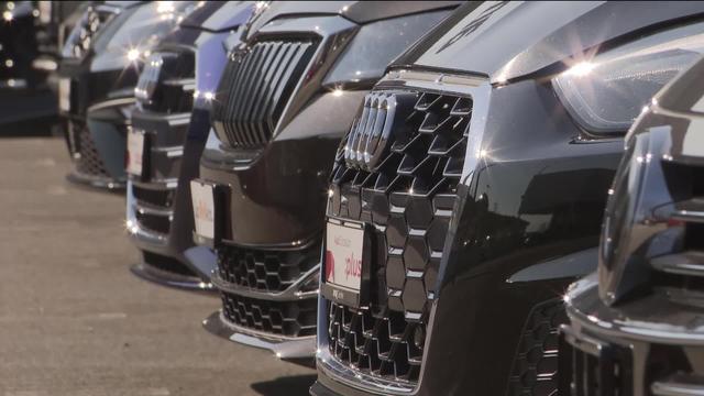 Le marché de l’automobile tourne au ralenti depuis la pandémie du Covid et la guerre en Ukraine. Les voitures d’occasion n’ont jamais coûté si cher.