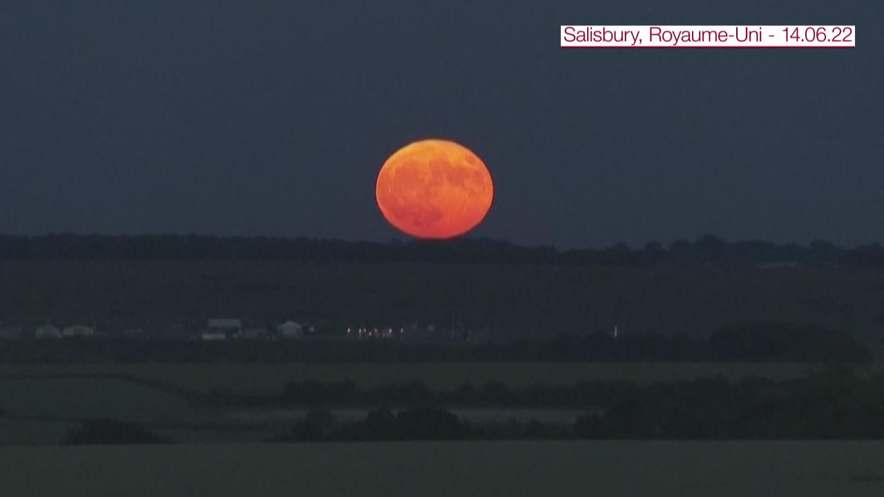 Avez-vous déjà vu une super lune des fraises?