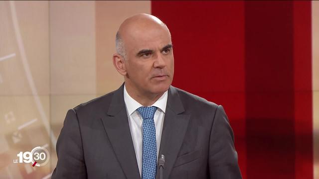 Le conseiller fédéral Alain Berset explique qu’il ne souhaite pas centraliser la santé en Suisse