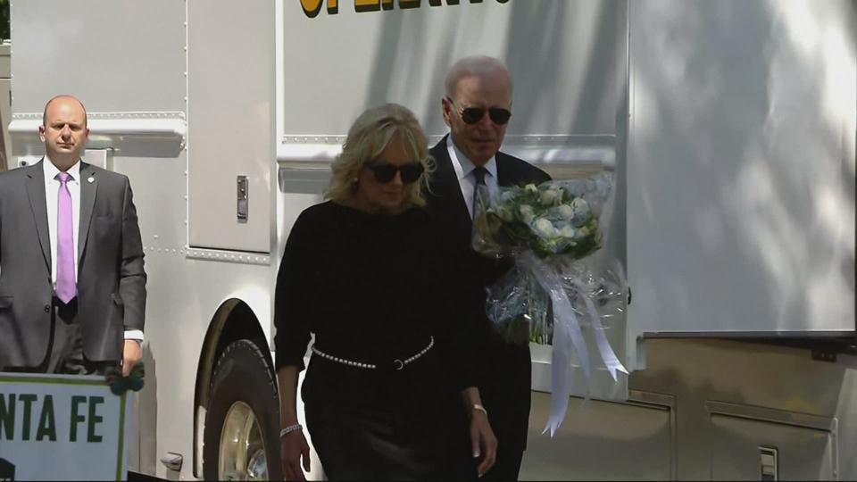 Joe Biden s'est rendu à Uvalde pour rendre hommage aux victimes