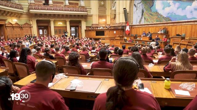 200 jeunes venus de toute la Suisse ont siégé et débattu le temps d’un week-end au Parlement fédéral