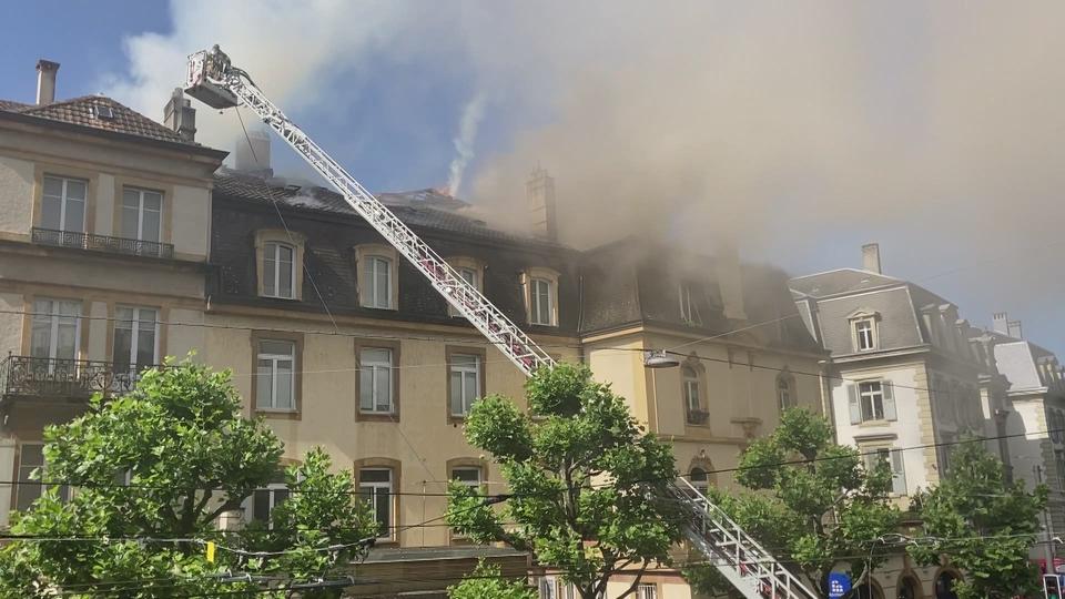 Important incendie au centre-ville de Neuchâtel