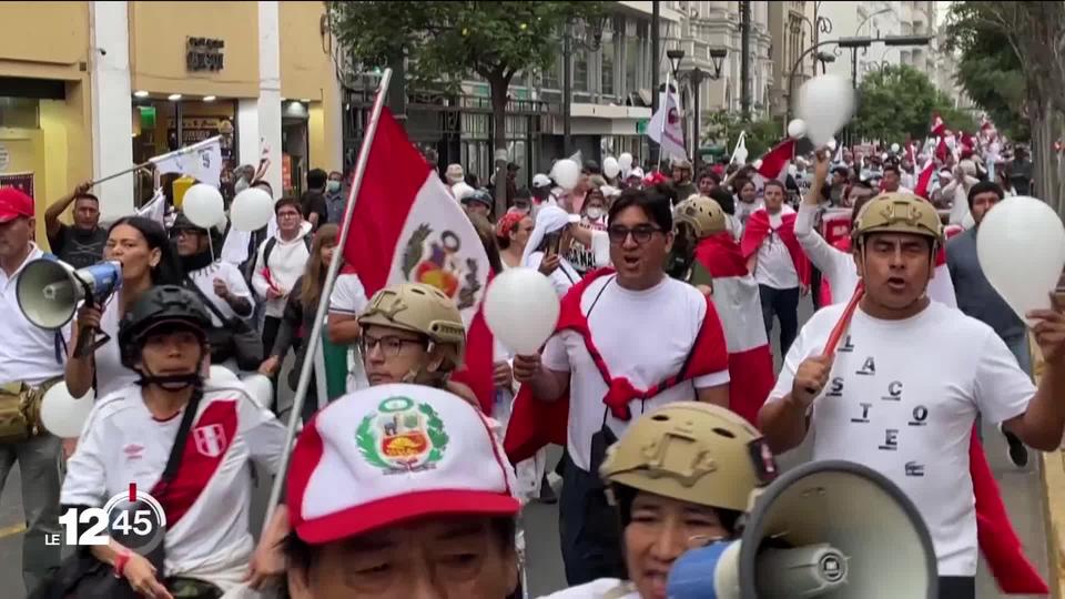 Au Pérou, les manifestants réclament le retour de la paix, la dissolution du Parlement et des élections générales anticipées