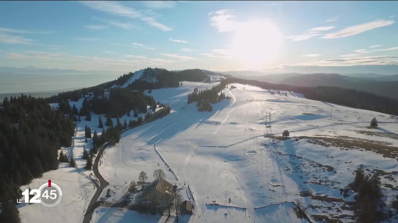 Les députés neuchâtelois décident que le ski de fond et les éoliennes devront cohabiter sur les crêtes du Jura