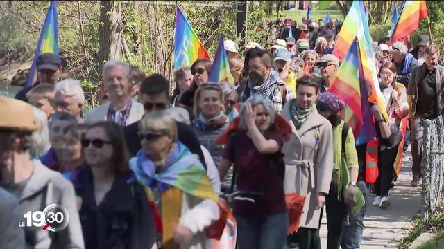 À Berne, plus de 800 manifestants ont milité pour la paix en Ukraine durant la traditionnelle marche de Pâques