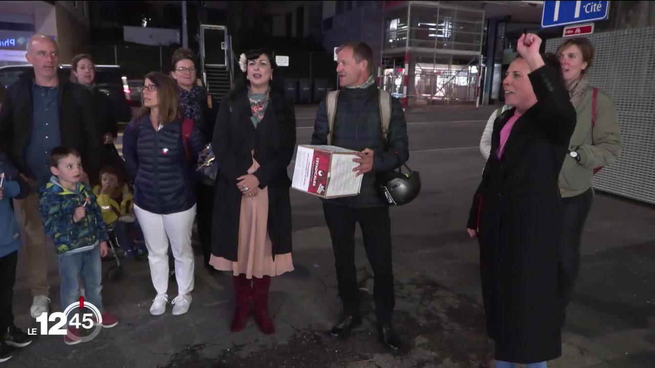 Des employés de Plateforme 10 à Lausanne déposent une pétition qui demande d'annuler un déclassement salarial