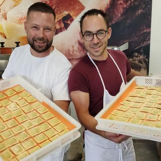 les deux compères de l'épicerie Orbella [Orbella]