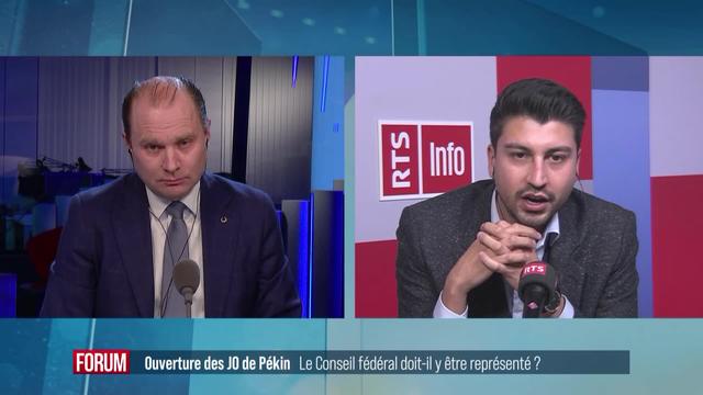 Le Conseil fédéral doit-il être présent à la cérémonie des JO de Pékin? Débat entre Philippe Leub et Fabian Molina (vidéo)