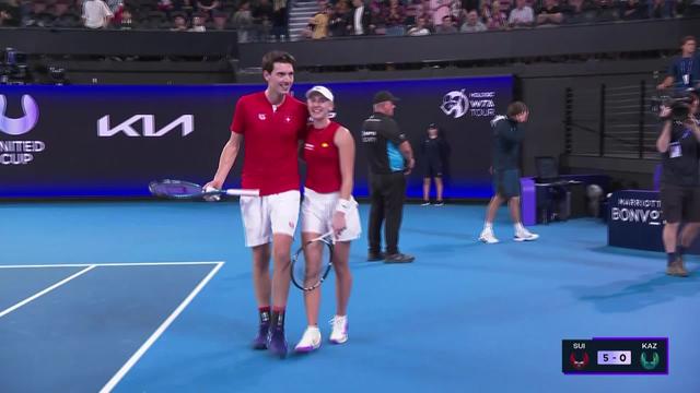 Brisbane (AUS), Teichmann-Huesler (SUI) - Kulambayeva-Bublik (KAZ) (7-6, 6-3): la Suisse remporte le double mixte