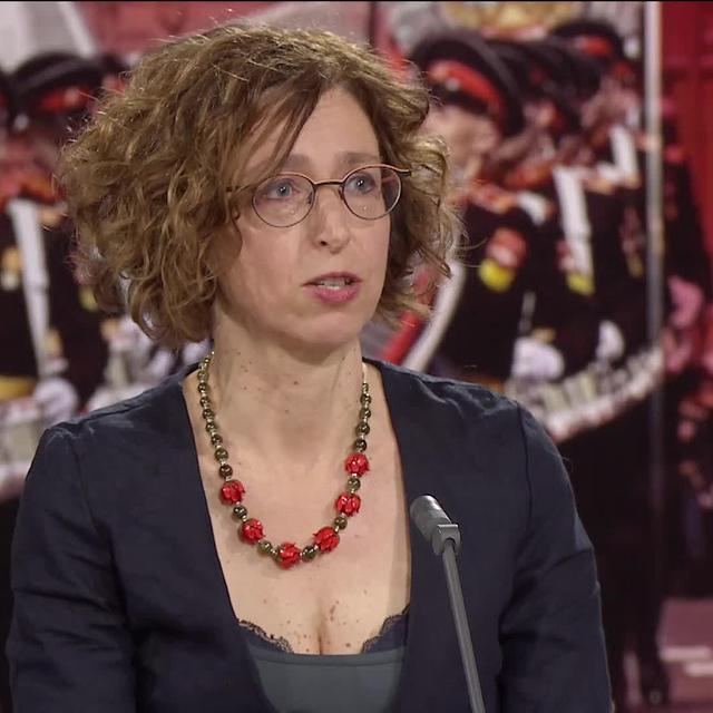 Pour Geneviève Piron, auteure et chercheuse en études russes, le Kremlin prépare le peuple à ce que la guerre dure