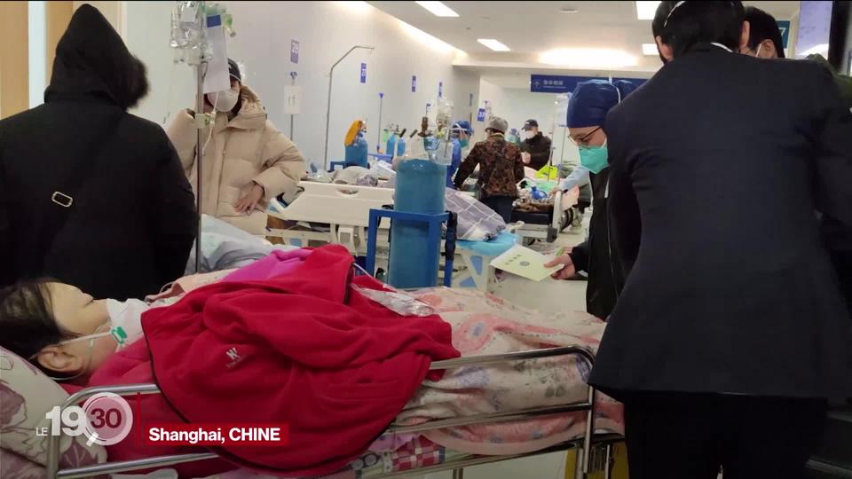 En Chine le Covid se propage à toute vitesse. Les crématoriums peinent à incinérer les corps, le système hospitalier est saturé.