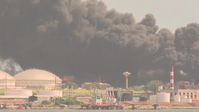 Un dépôt pétrolier en feu sur l'île de Cuba
